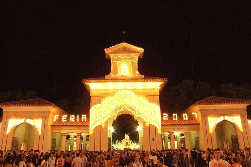 Recinto Ferial · ampliación opcional