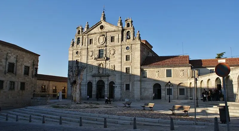 Basílica y convento de Santa Teresa