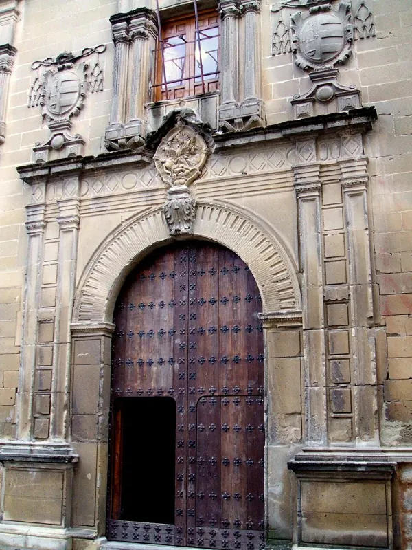 Ancienne université et salle de Machado