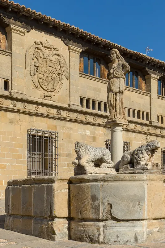 Place du Pópulo ou des Lions