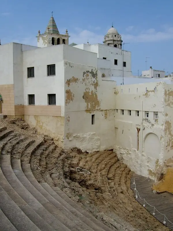 Teatro Romano · comprobar acceso por obras