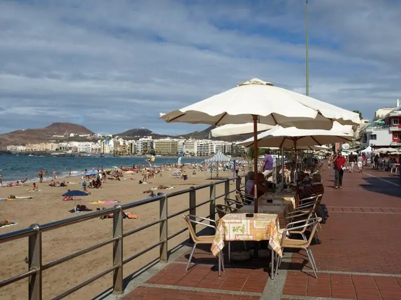Playa de Las Canteras · salida en guagua