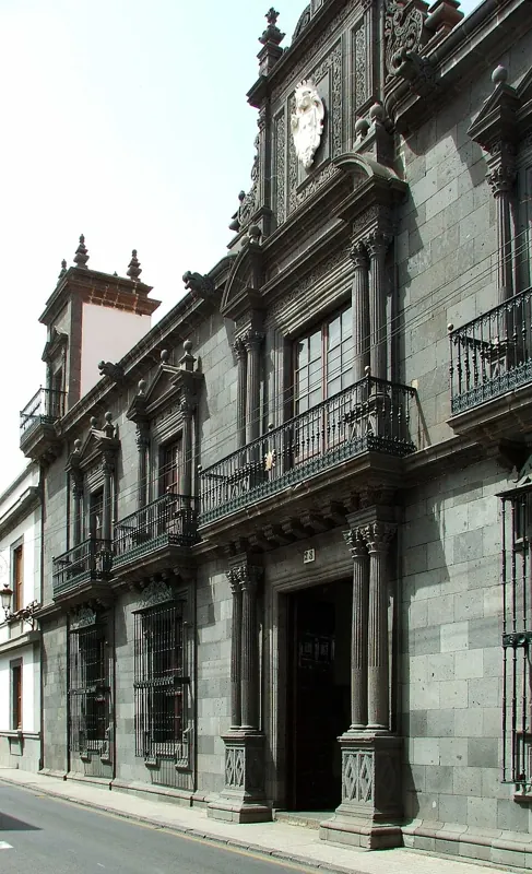 Palacio de Salazar · Obispado