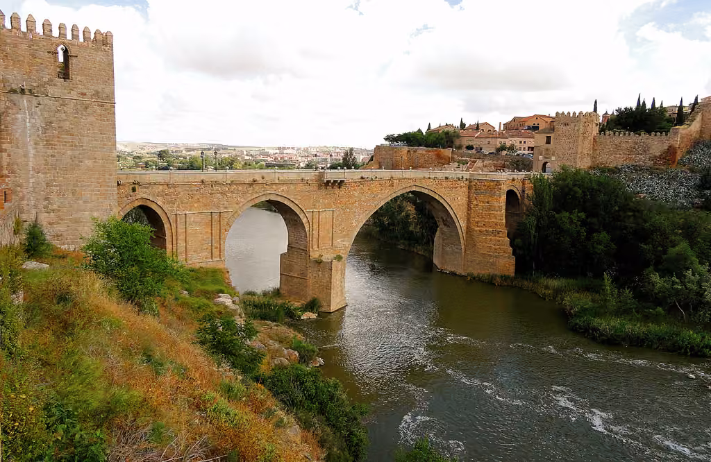 San Martín Bridge