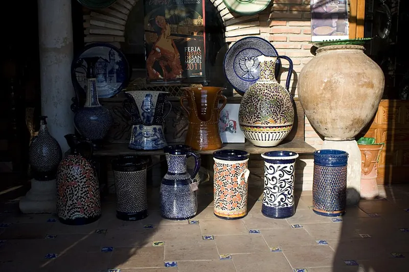 Úbeda pottery · contextual photograph