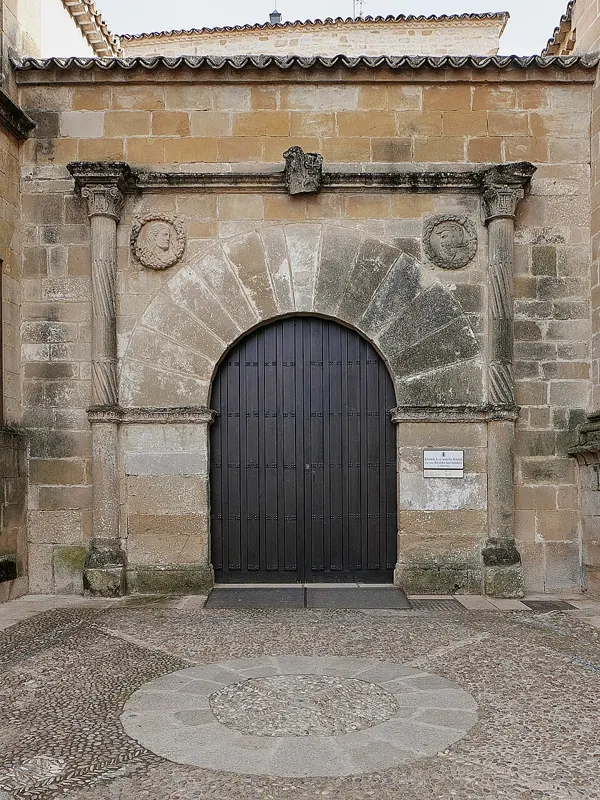 Santa María de los Reales Alcázares Basilica
