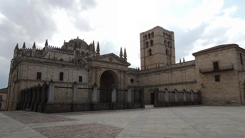 Zamora